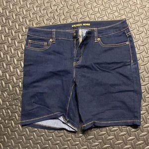 Size 4 Michael Kors stretch denim shorts
